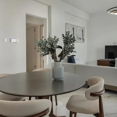 Apartment Phaedrus Living Opalia Residences Jade